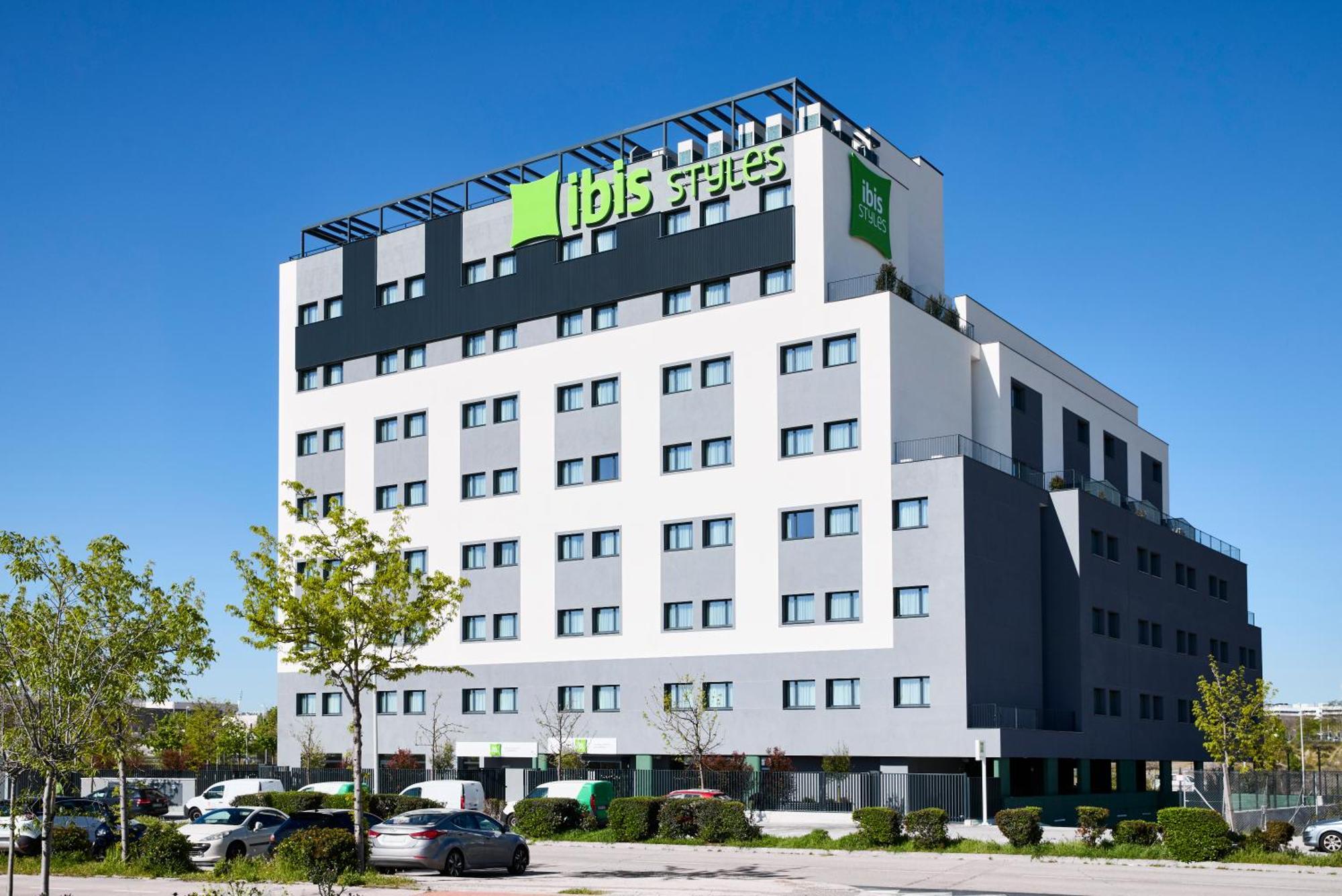 Ibis Styles Airport Valdebebas Hotel 3*
