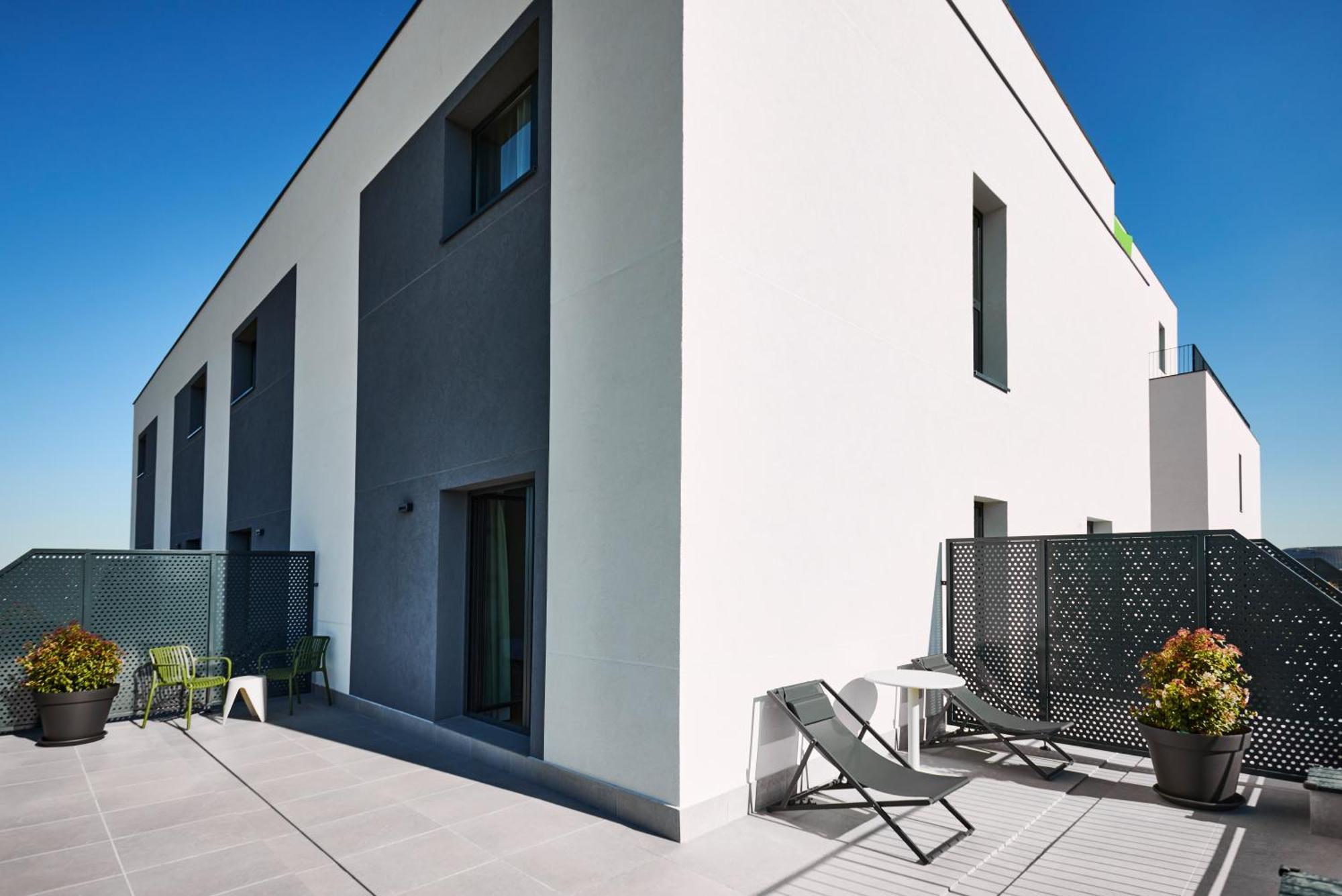 Hotel Ibis Styles Airport Valdebebas 3*